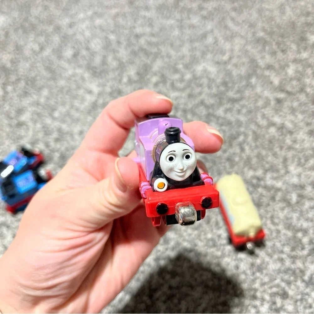 Thomas & Friends Take N Play Die Cast Train Magnetic Lot Engine Rosie, Thomas